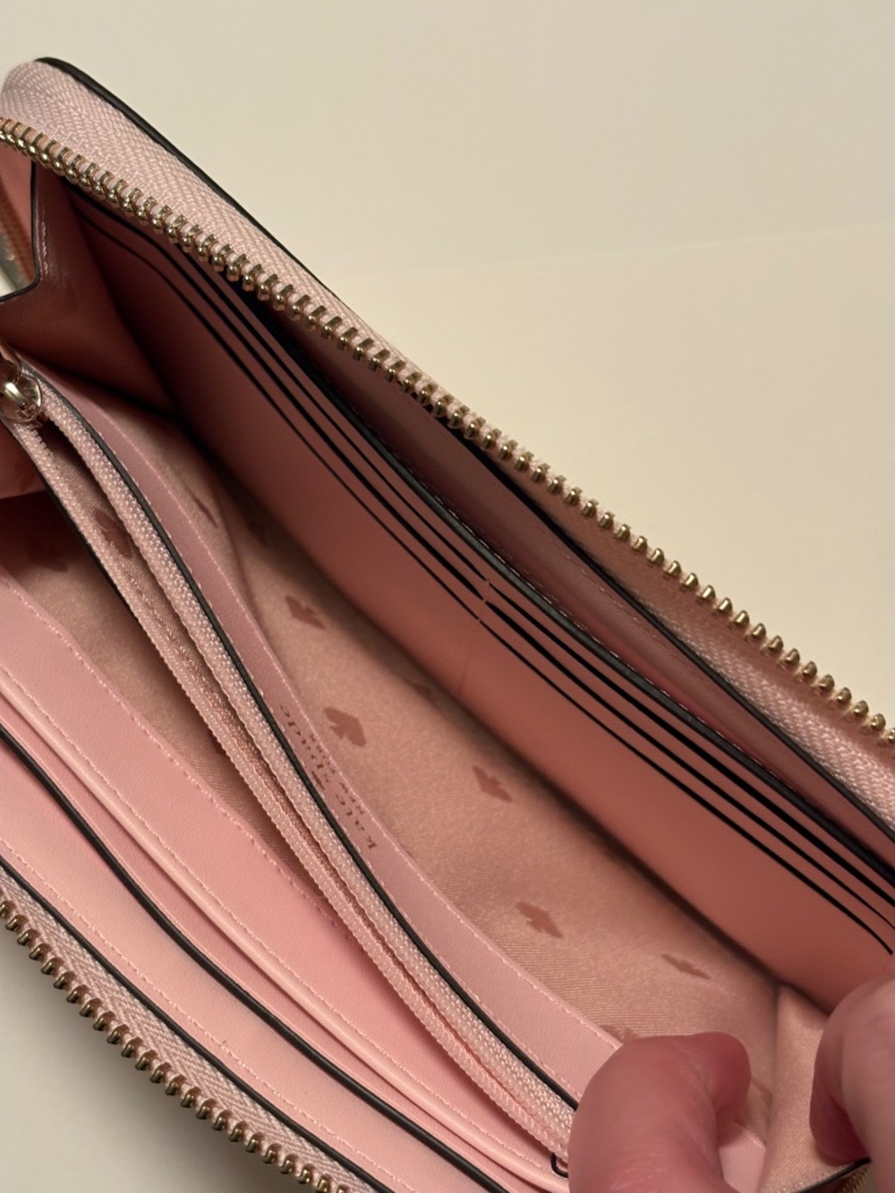 Kate Spade Wallet - Picture 6 of 10